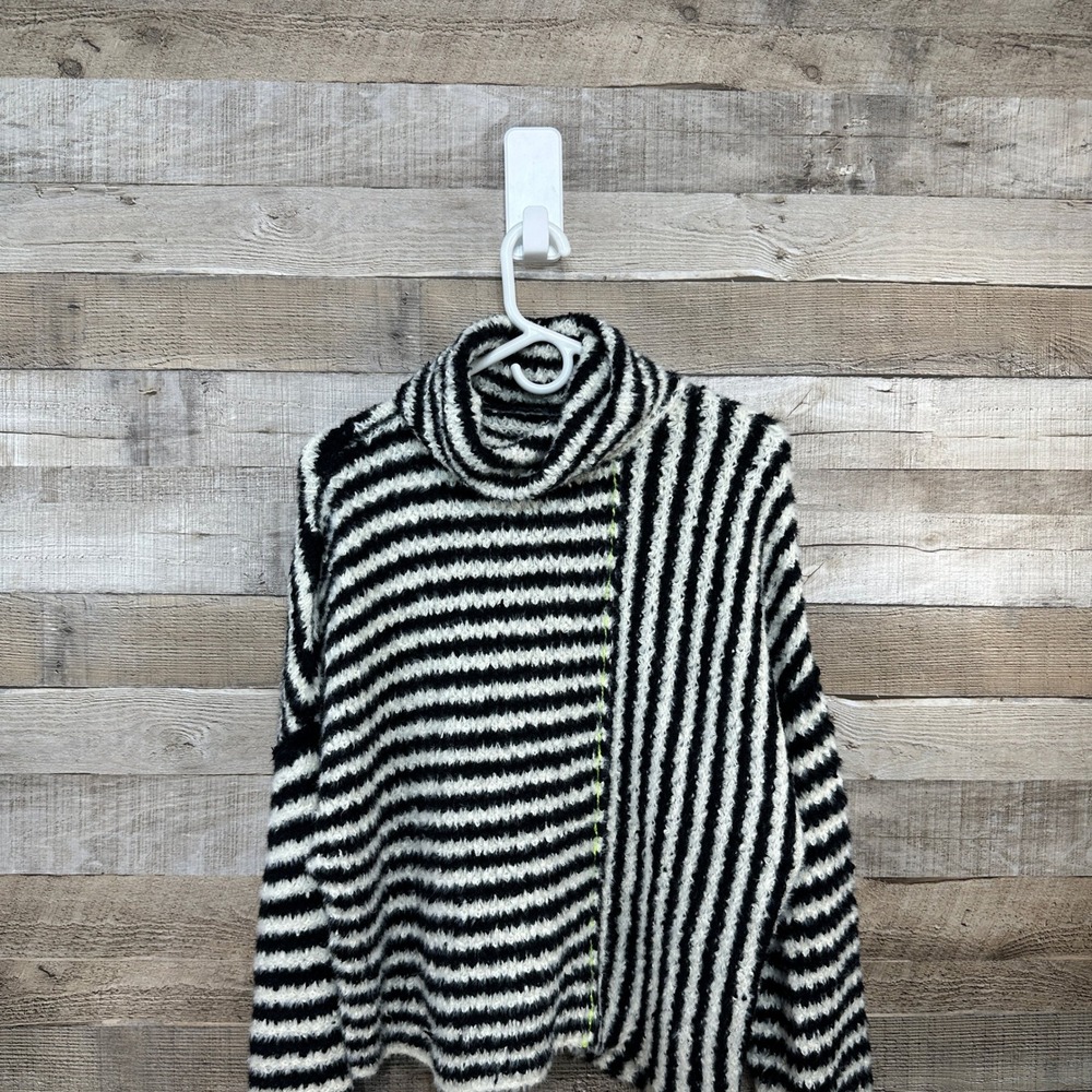 Pilcro Anthropologie Striped Cowl Neck Illusion Stripe Sweater Black White L - Picture 2 of 6